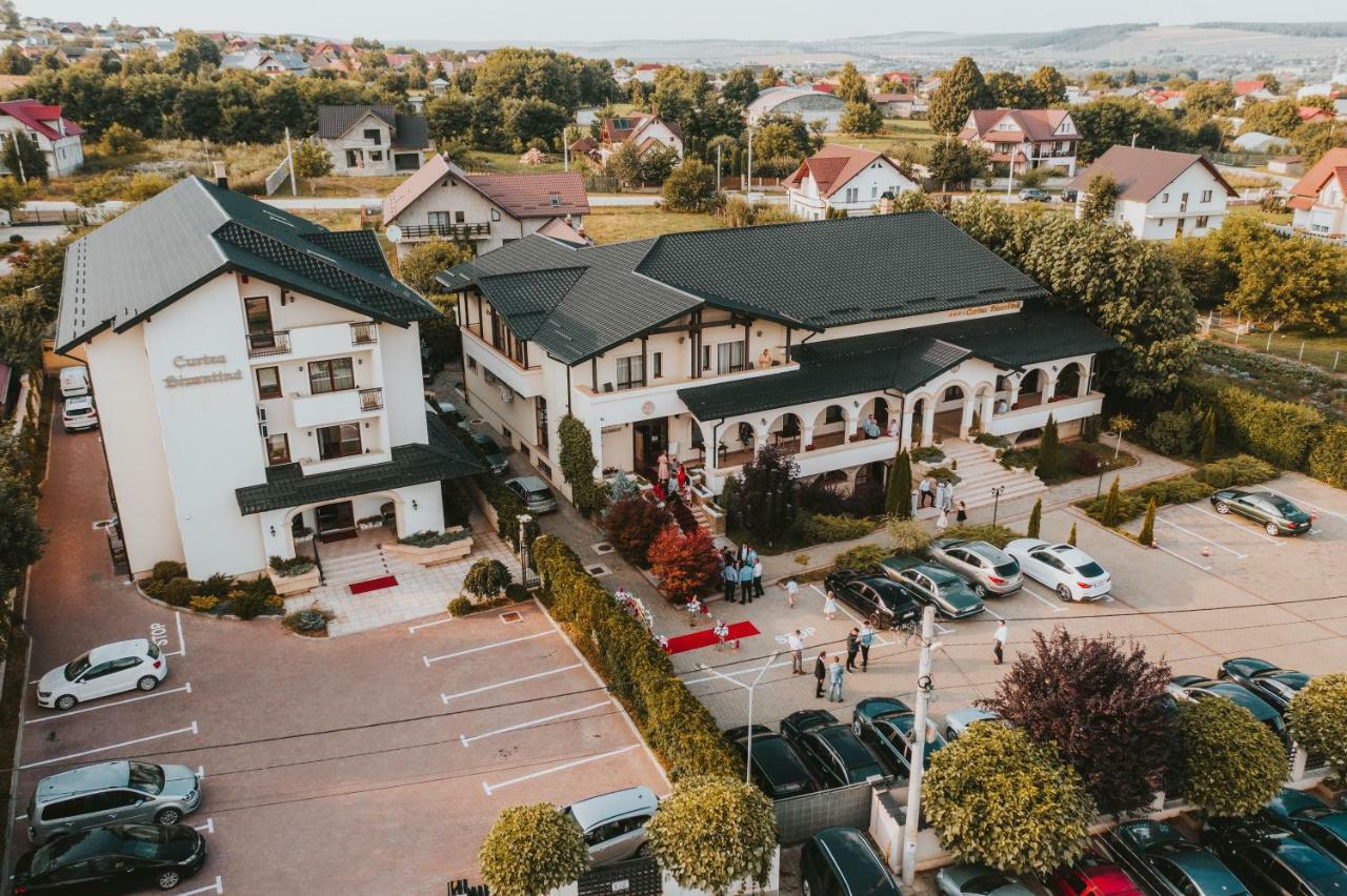 Curtea Bizantina Gasthof Suceava